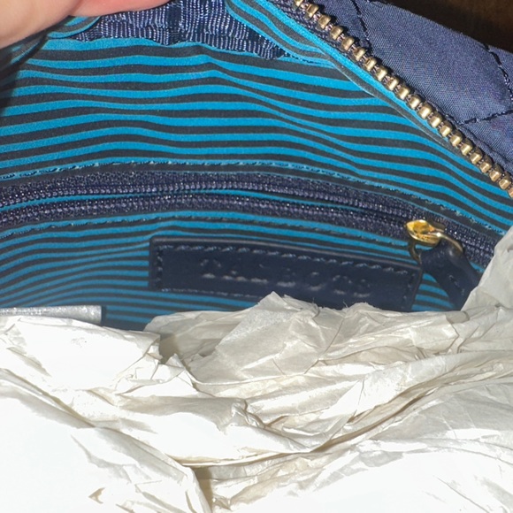 Quilted Navy Crossbody Bag - Picture 3 of 3